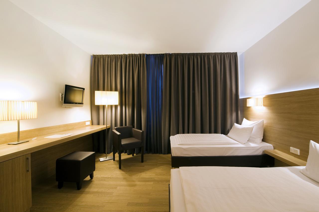 Hotel Thalmair Munchen Bagian luar foto